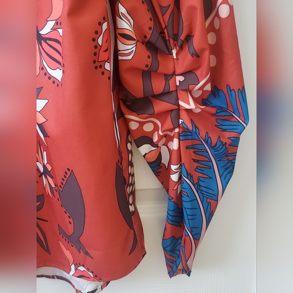 Oversized Floral Button Up Shirt - Picture 8 of 9